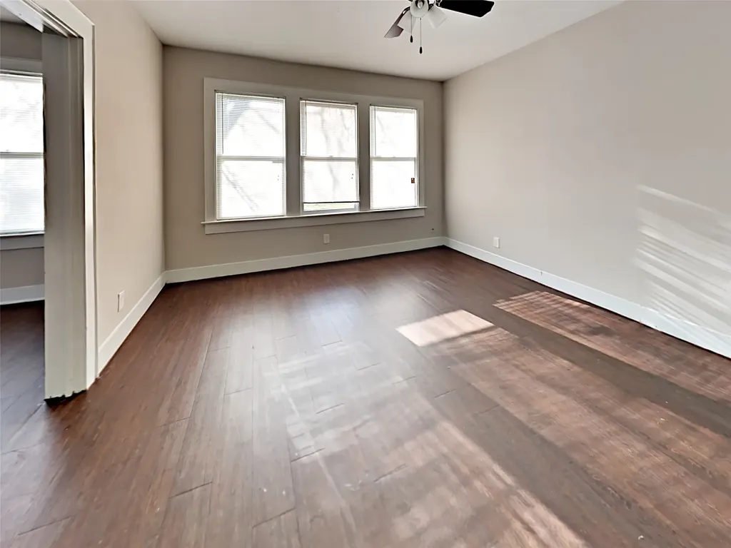 1824 Stella Avenue Dallas TX 75203