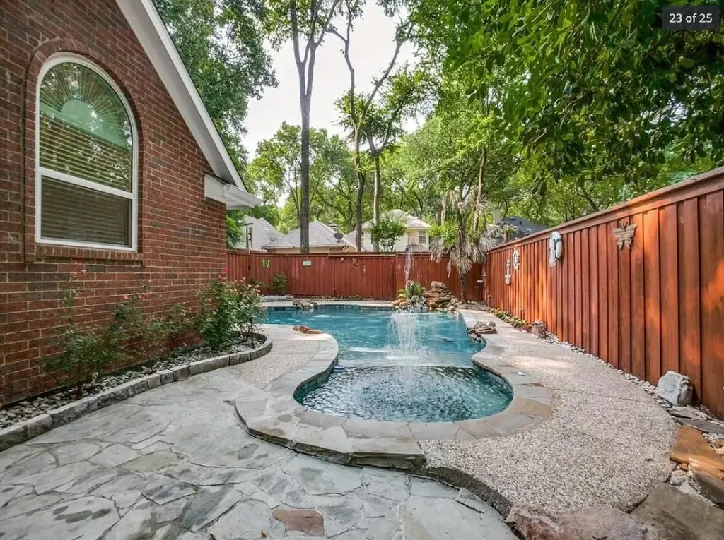 8118 Torrey Pines Lane Garland TX 75044