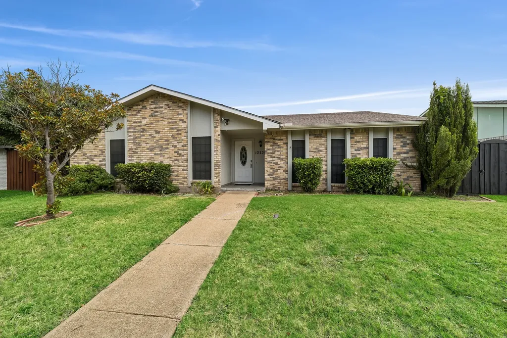 10239 Green Ash Road Dallas TX 75243