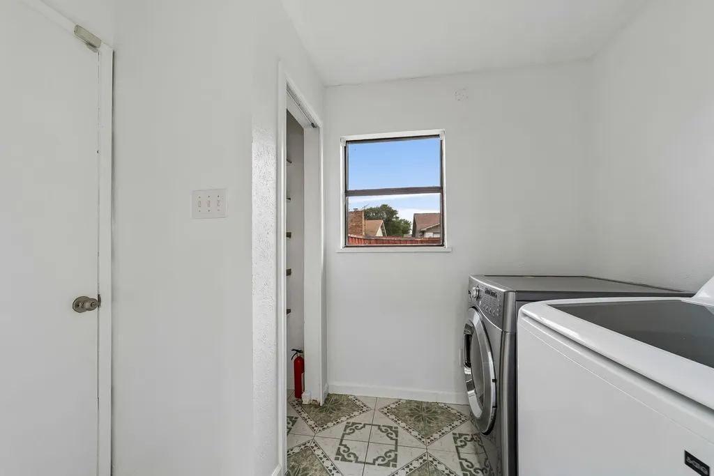 10239 Green Ash Road Dallas TX 75243