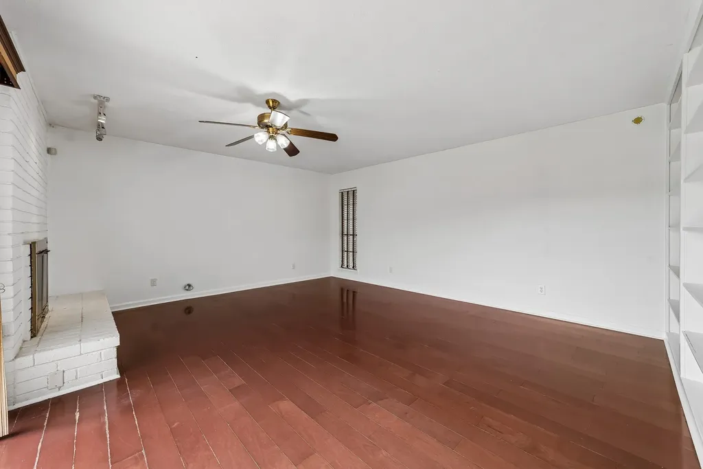 10239 Green Ash Road Dallas TX 75243