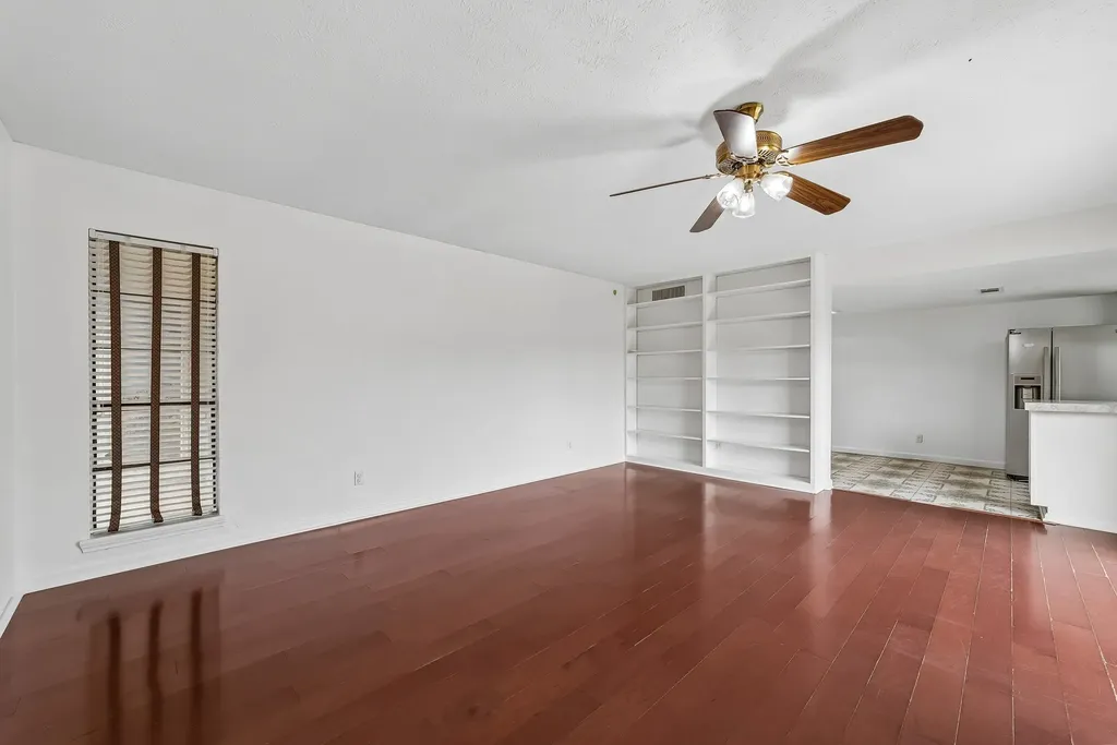 10239 Green Ash Road Dallas TX 75243