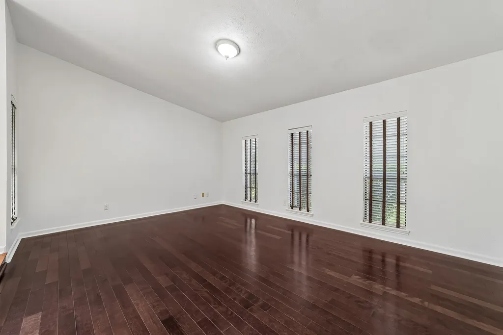 10239 Green Ash Road Dallas TX 75243