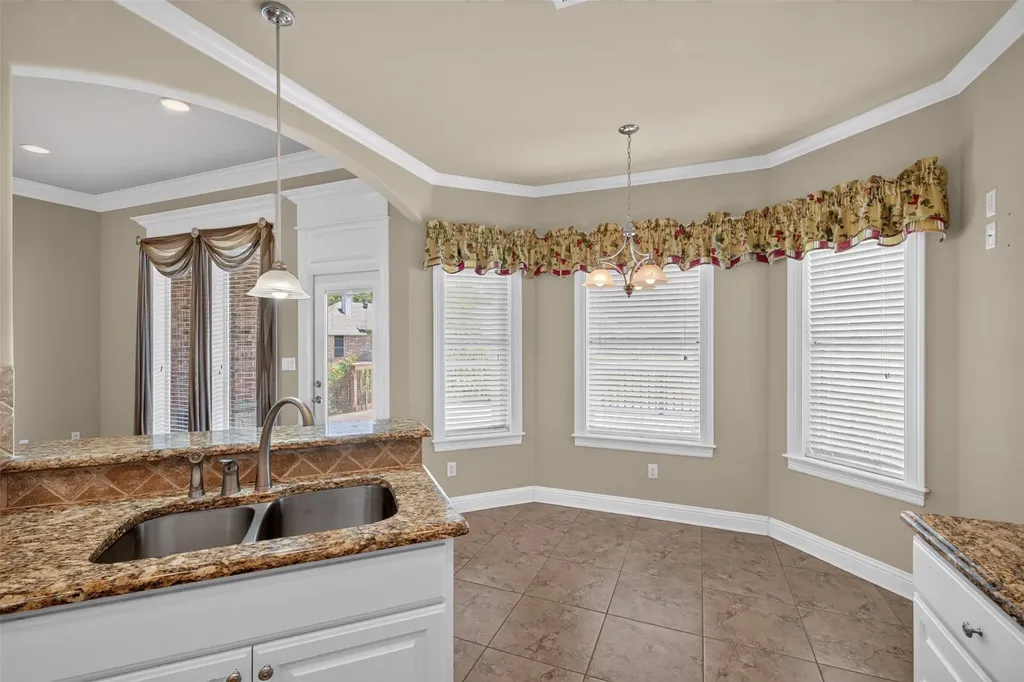 2140 Burgundy Ridge Drive Shreveport LA 71118
