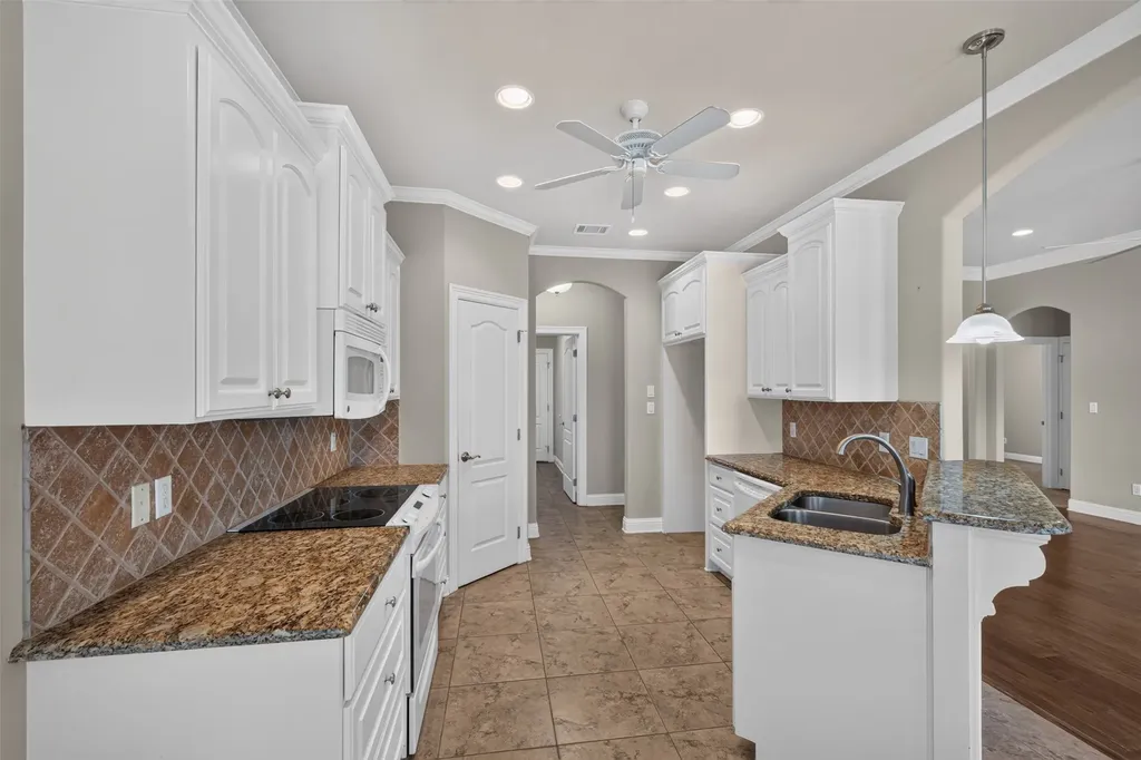 2140 Burgundy Ridge Drive Shreveport LA 71118