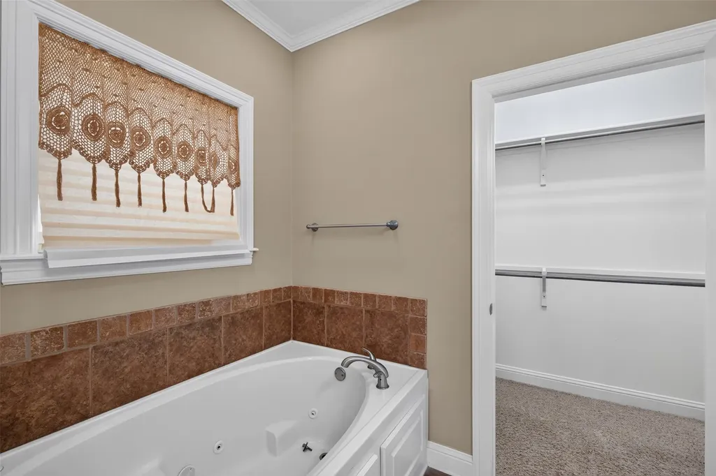 2140 Burgundy Ridge Drive Shreveport LA 71118