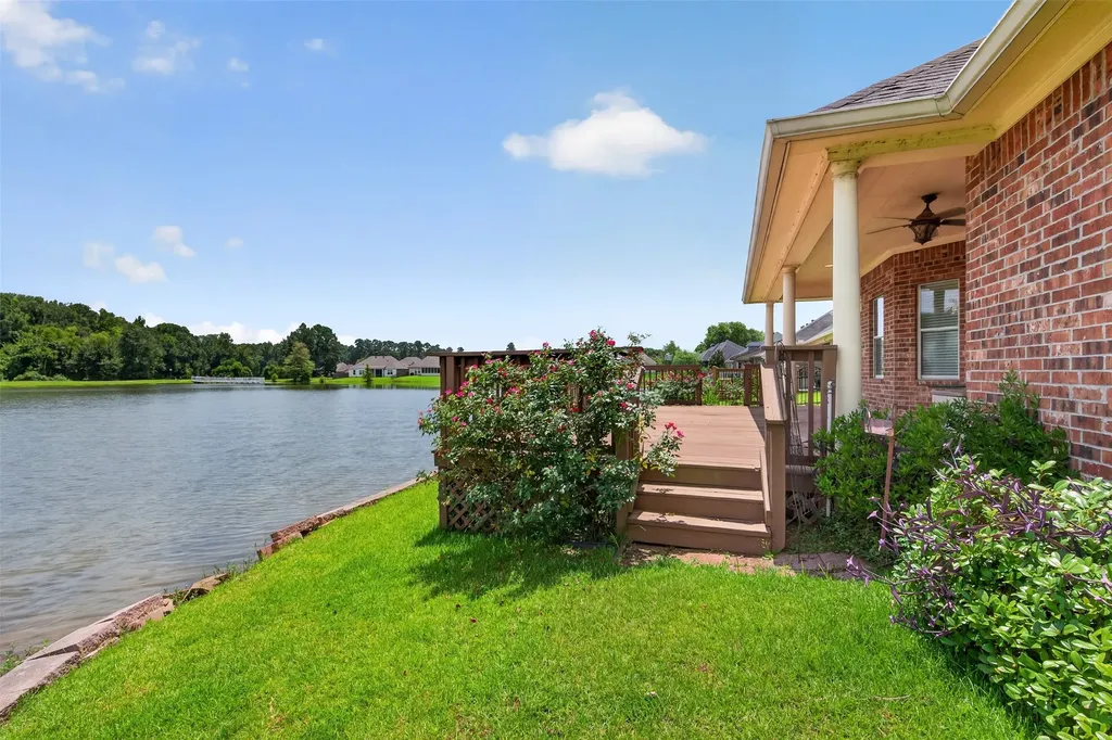 2140 Burgundy Ridge Drive Shreveport LA 71118