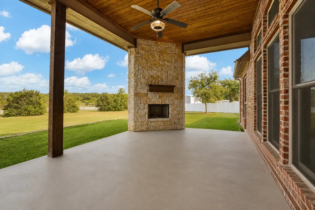 124 True Grit Court Weatherford TX 76088