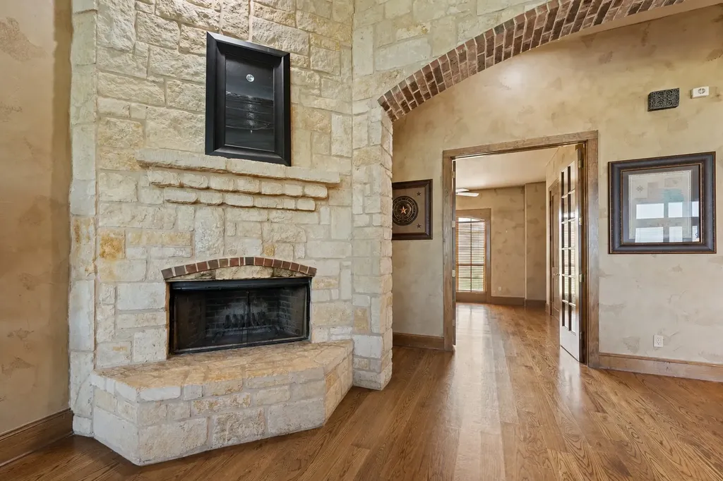 124 True Grit Court Weatherford TX 76088