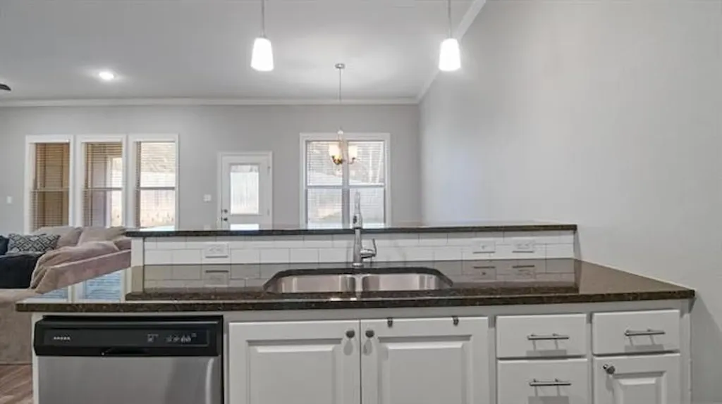 2927 Meadow Brook Trail Tyler TX 75701