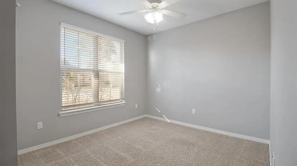 2927 Meadow Brook Trail Tyler TX 75701