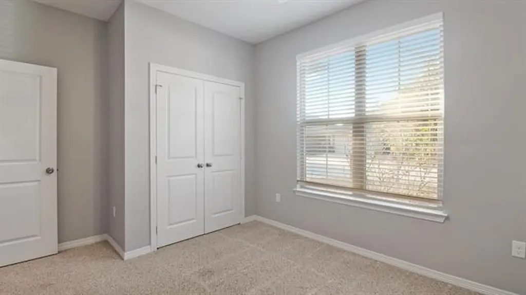 2927 Meadow Brook Trail Tyler TX 75701