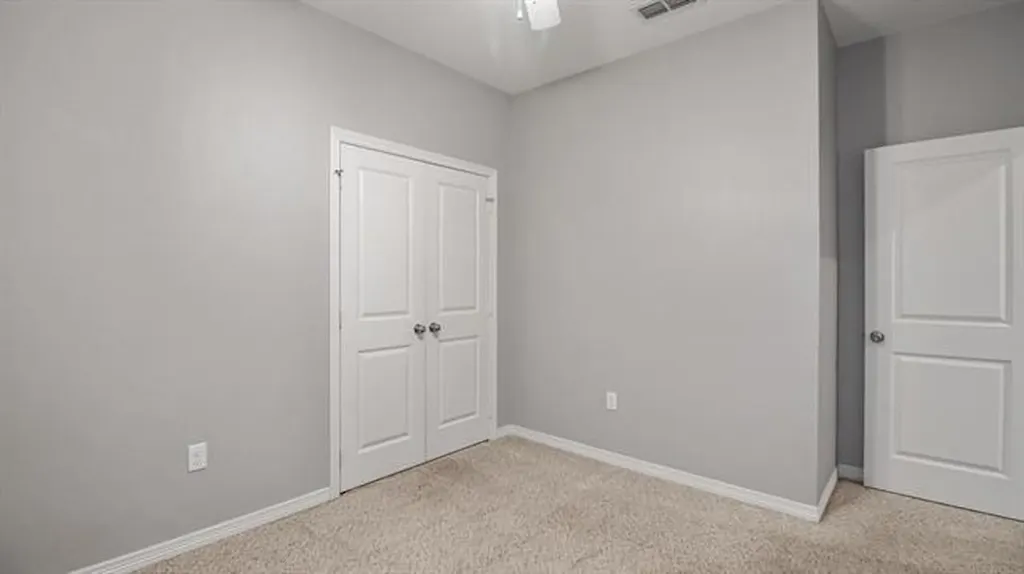 2927 Meadow Brook Trail Tyler TX 75701