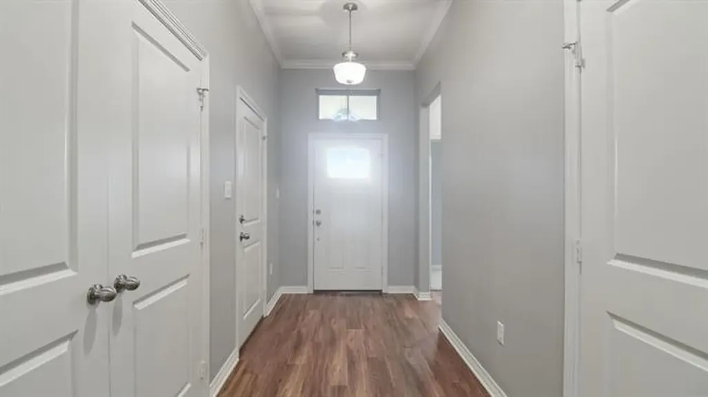 2927 Meadow Brook Trail Tyler TX 75701