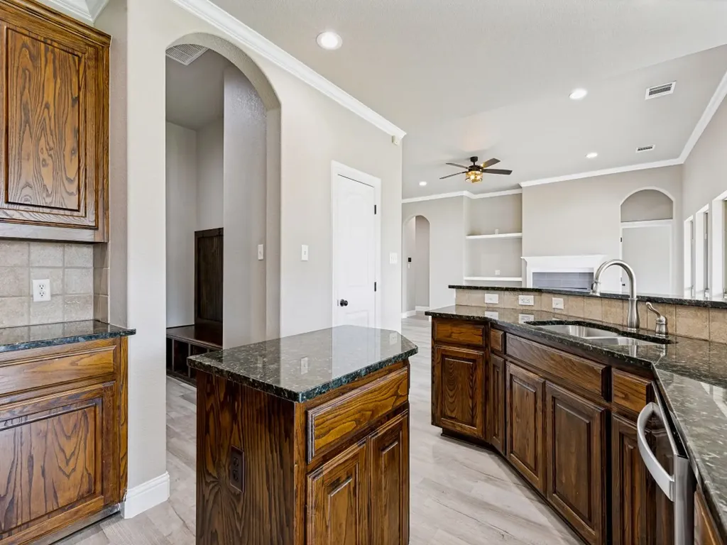 455 Chisholm Trail Justin TX 76247
