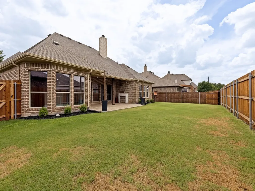 455 Chisholm Trail Justin TX 76247