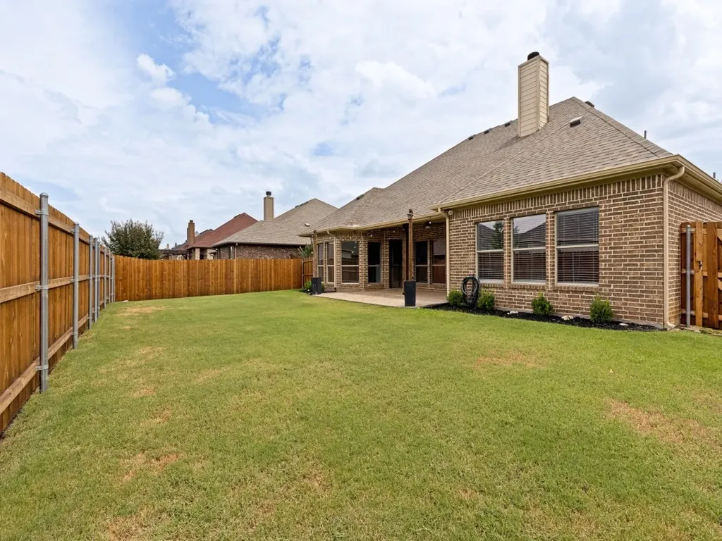 455 Chisholm Trail Justin TX 76247