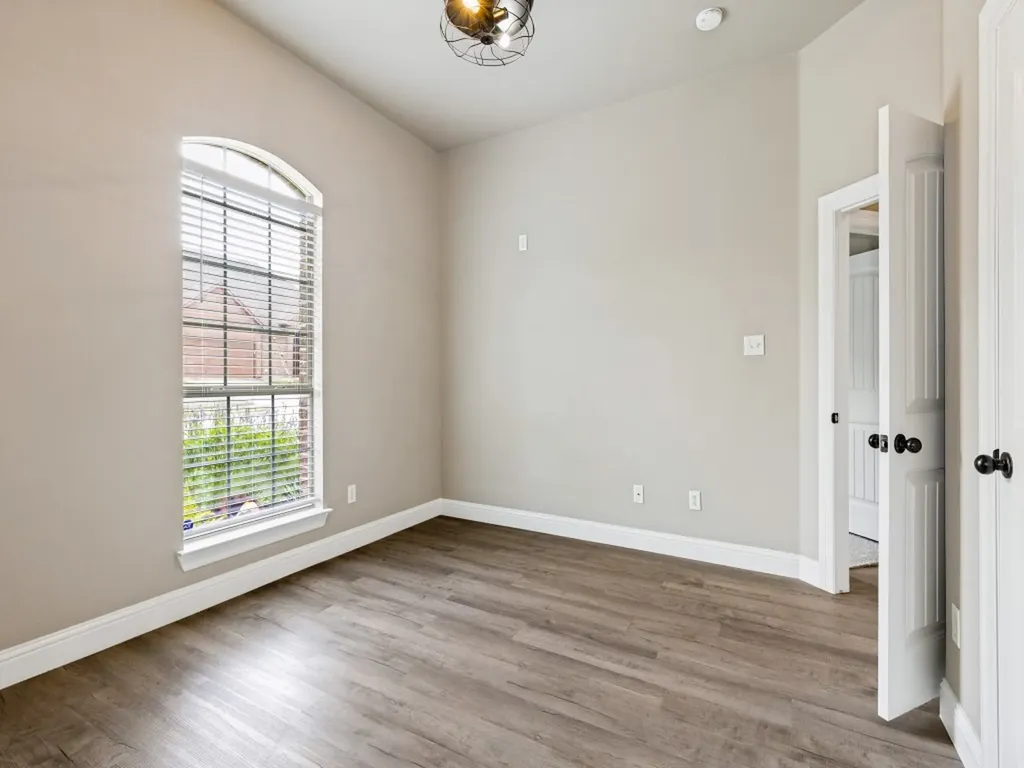 455 Chisholm Trail Justin TX 76247