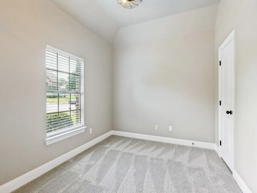 455 Chisholm Trail Justin TX 76247
