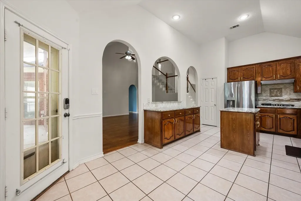 7700 Buccaneer Circle Arlington TX 76016