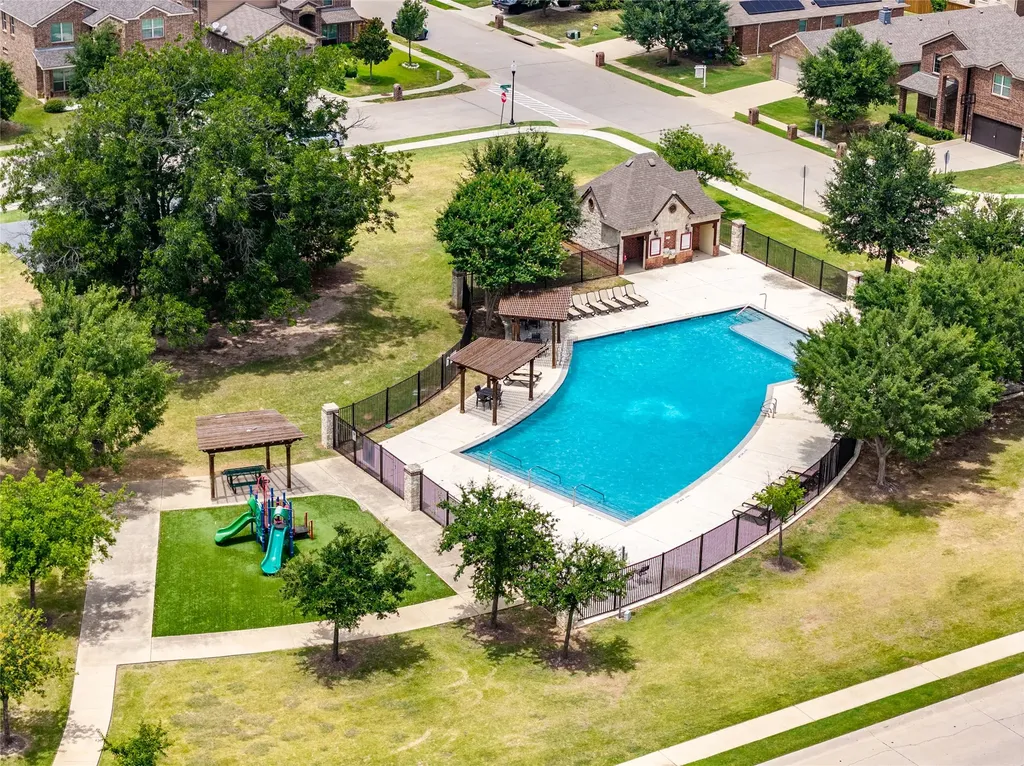 961 Roundup Street Cross Roads TX 76227