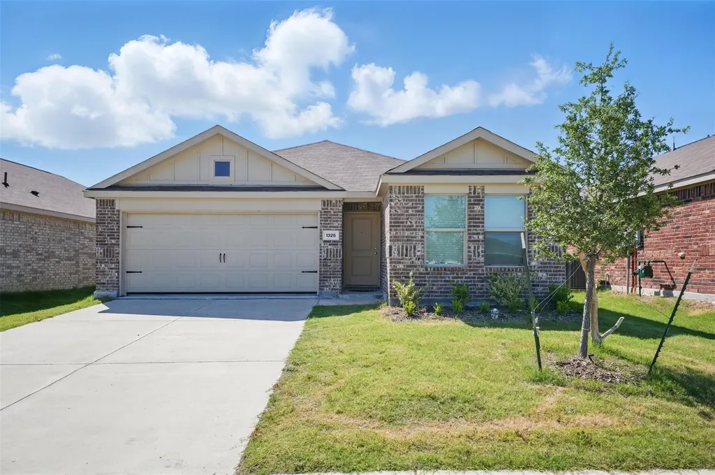 1326 Eldridge Pond Street Forney TX 75126