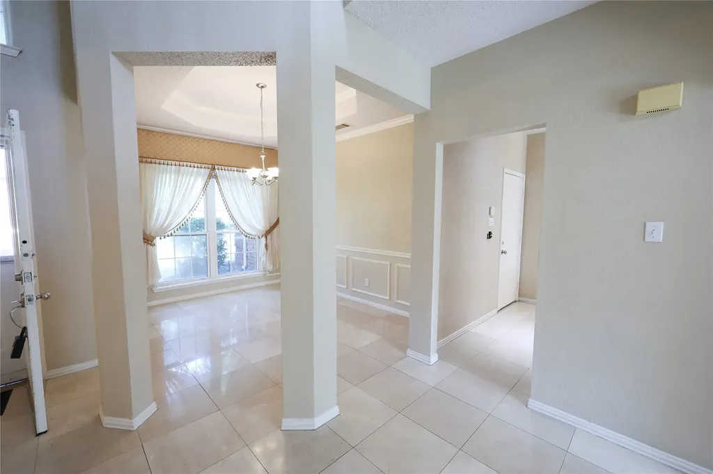 1931 Paloma Way Arlington TX 76006