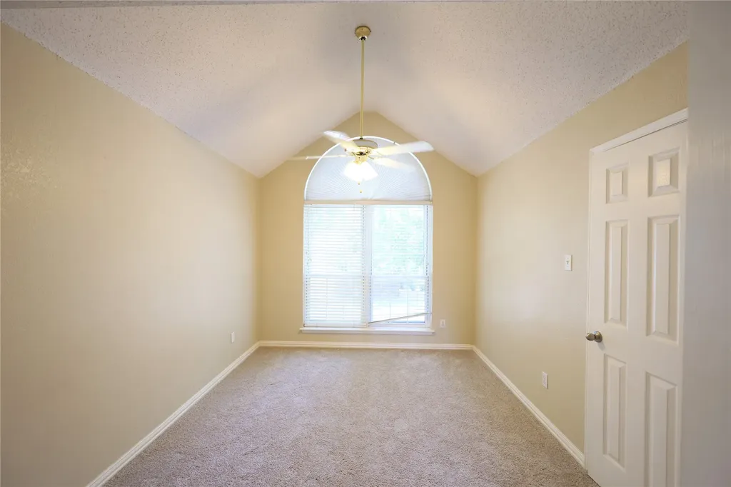 1931 Paloma Way Arlington TX 76006