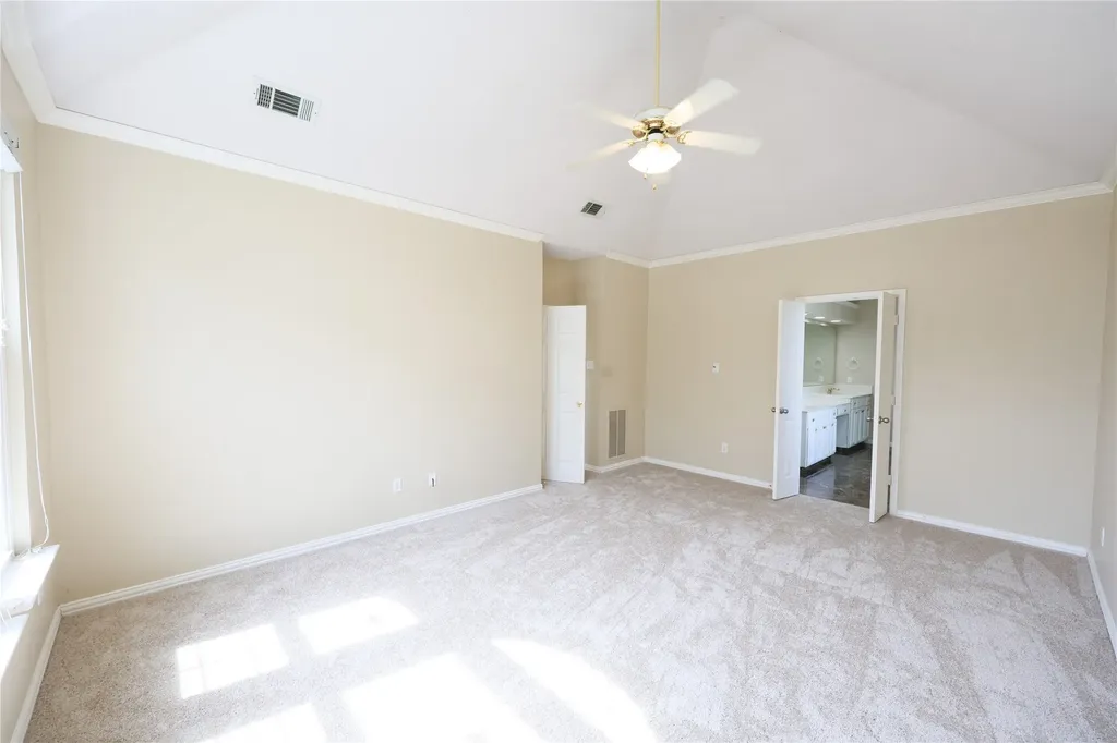 1931 Paloma Way Arlington TX 76006