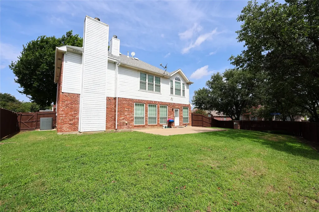 1931 Paloma Way Arlington TX 76006