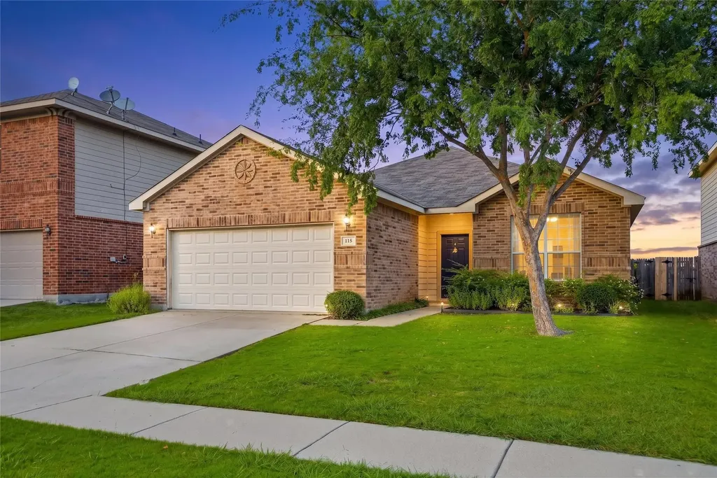 115 Franklin Court Venus TX 76084