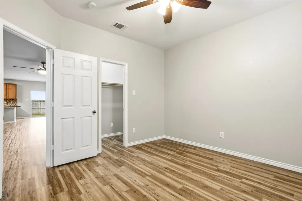 115 Franklin Court Venus TX 76084