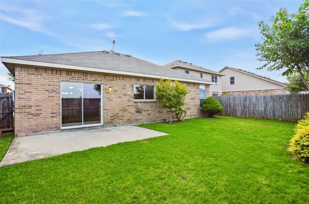 115 Franklin Court Venus TX 76084