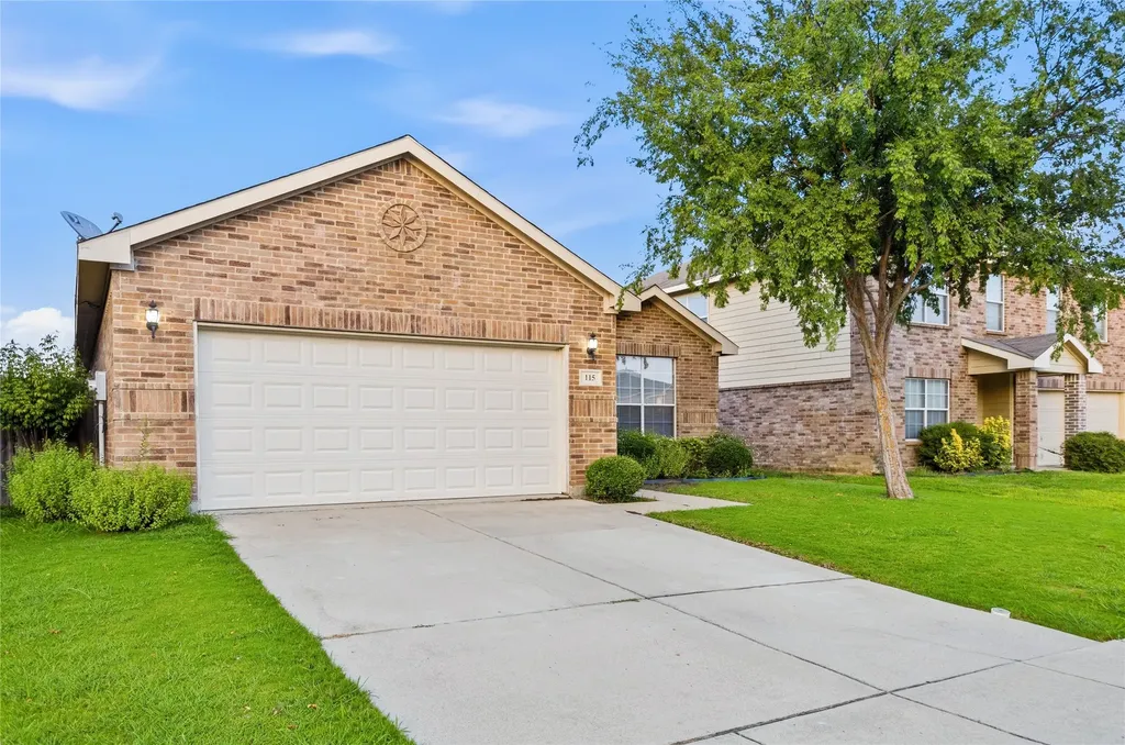 115 Franklin Court Venus TX 76084