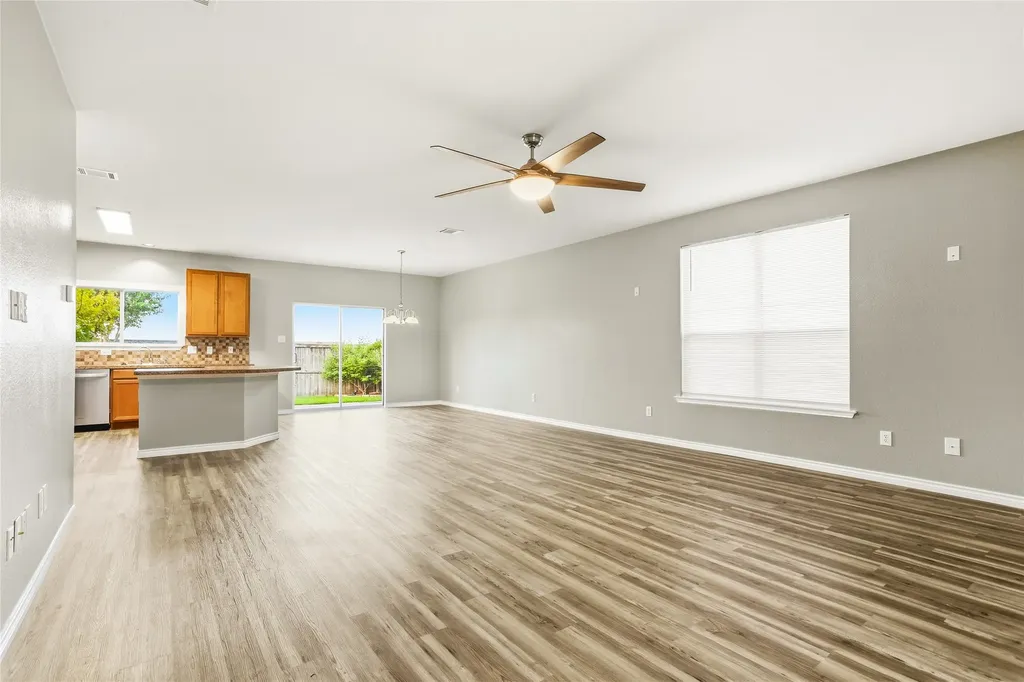 115 Franklin Court Venus TX 76084