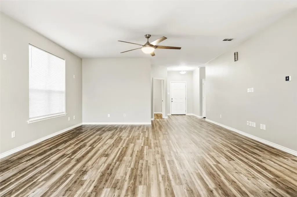 115 Franklin Court Venus TX 76084