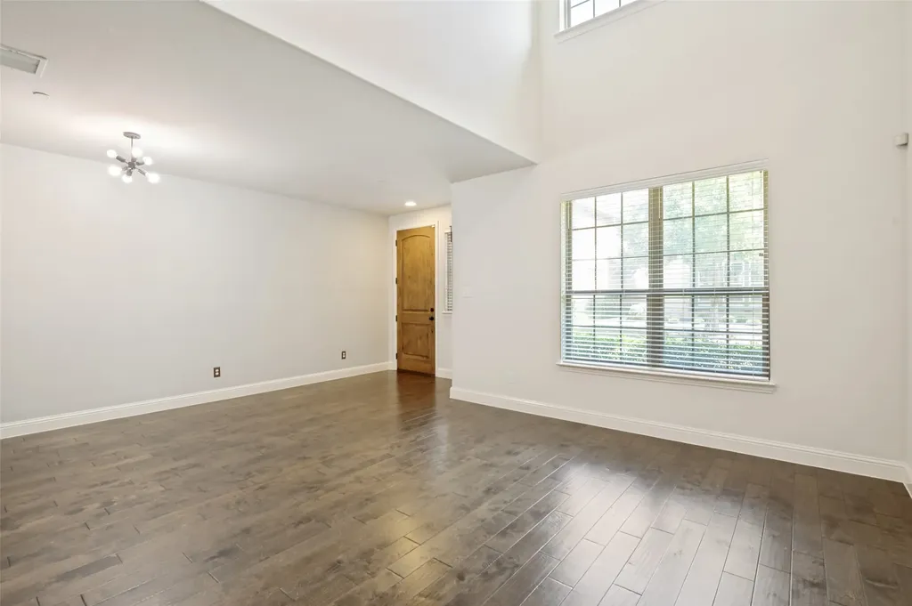4646G Rhett Lane Carrollton TX 75010