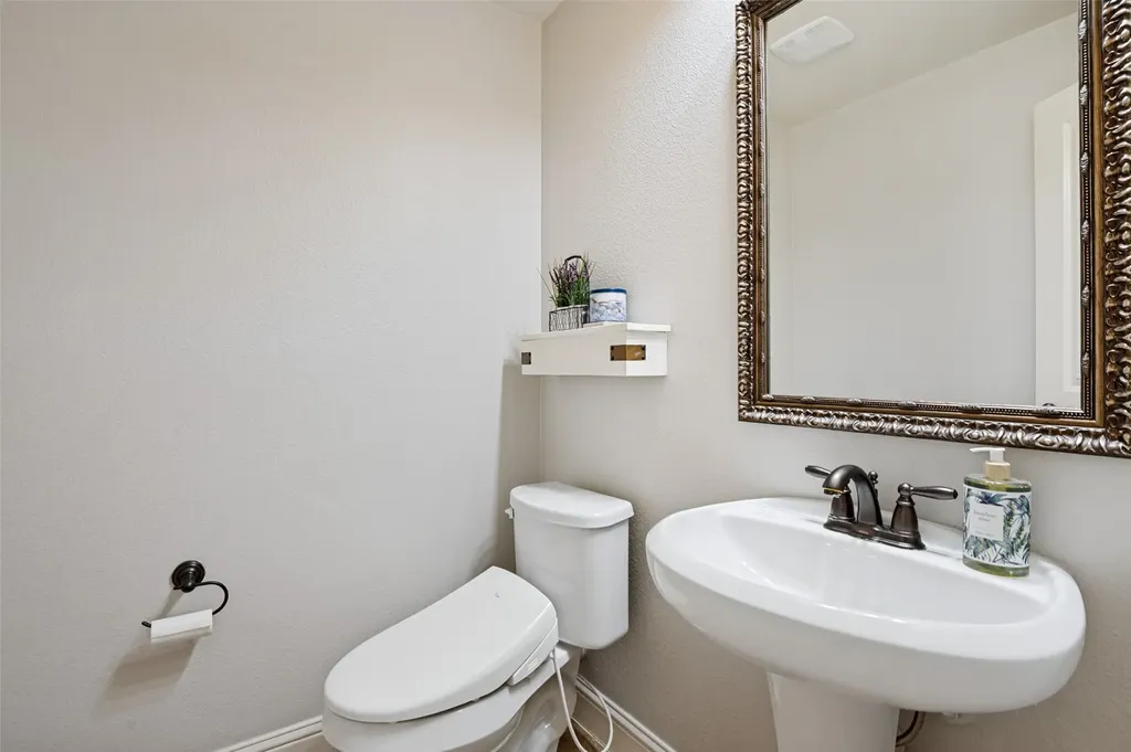 4646G Rhett Lane Carrollton TX 75010