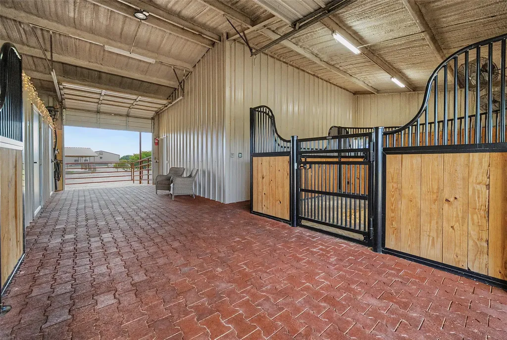 137 Silver Saddle Circle Weatherford TX 76087