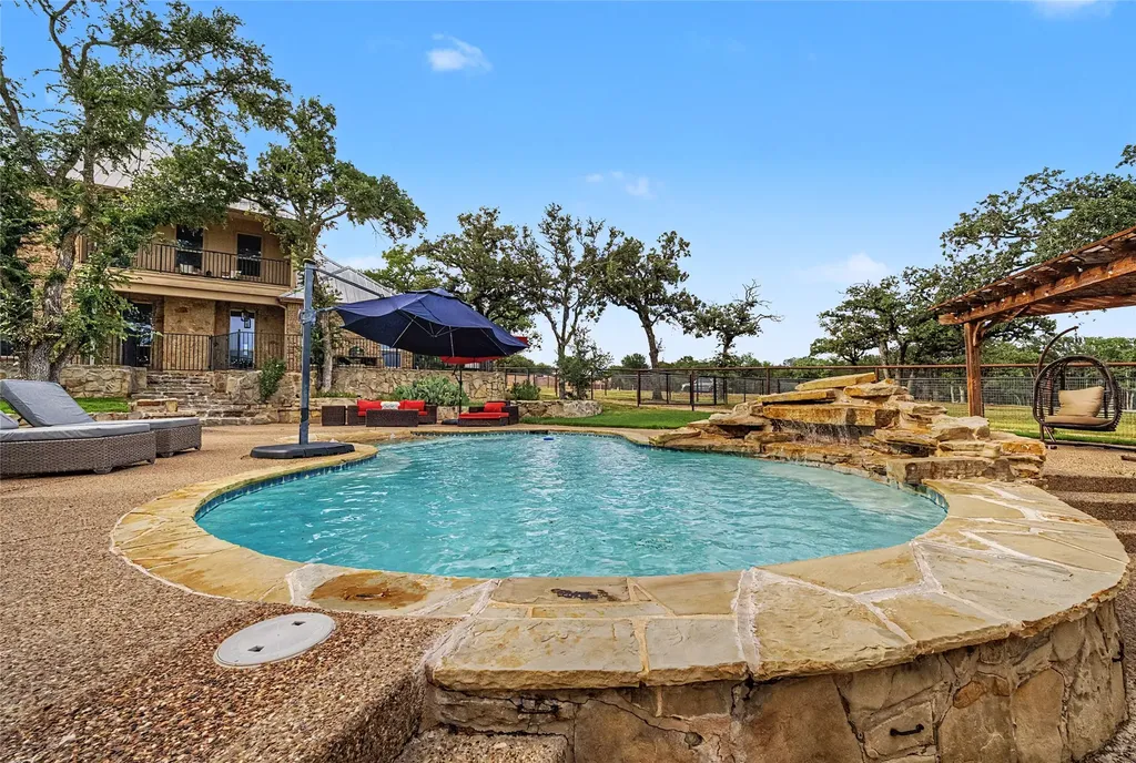 137 Silver Saddle Circle Weatherford TX 76087
