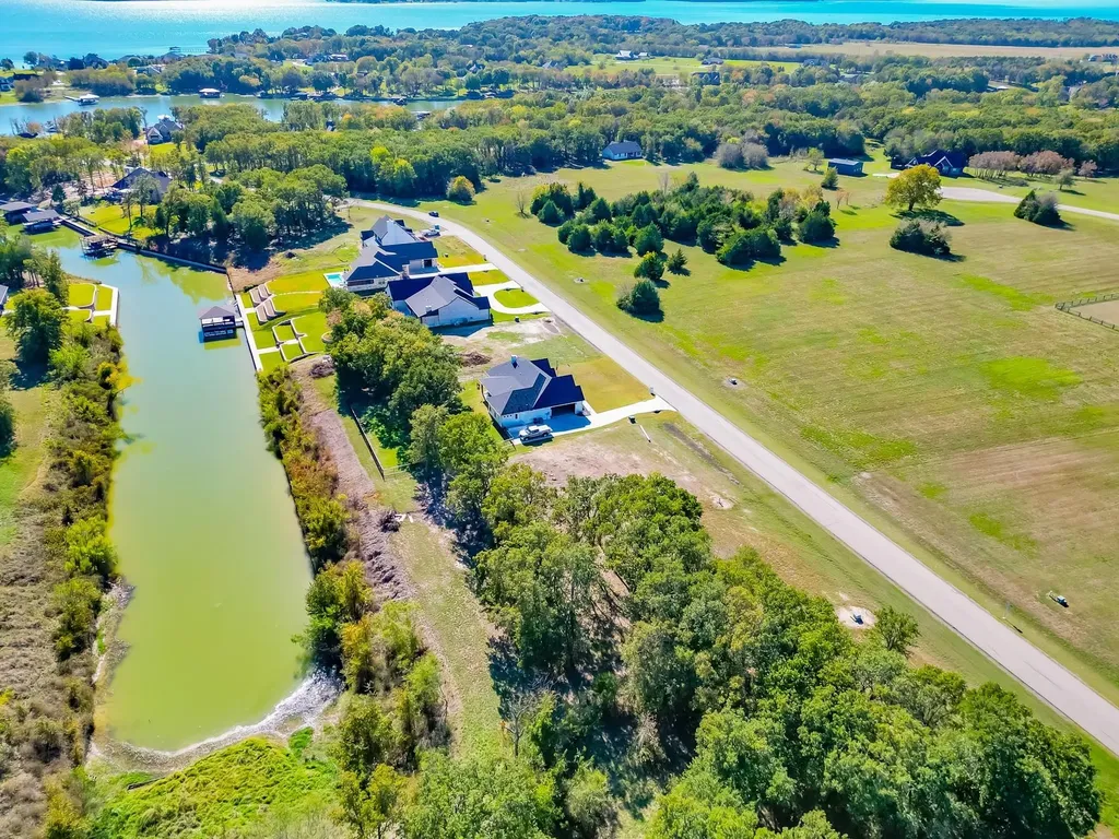 Lot 411 Sailboat Drive Corsicana TX 75109