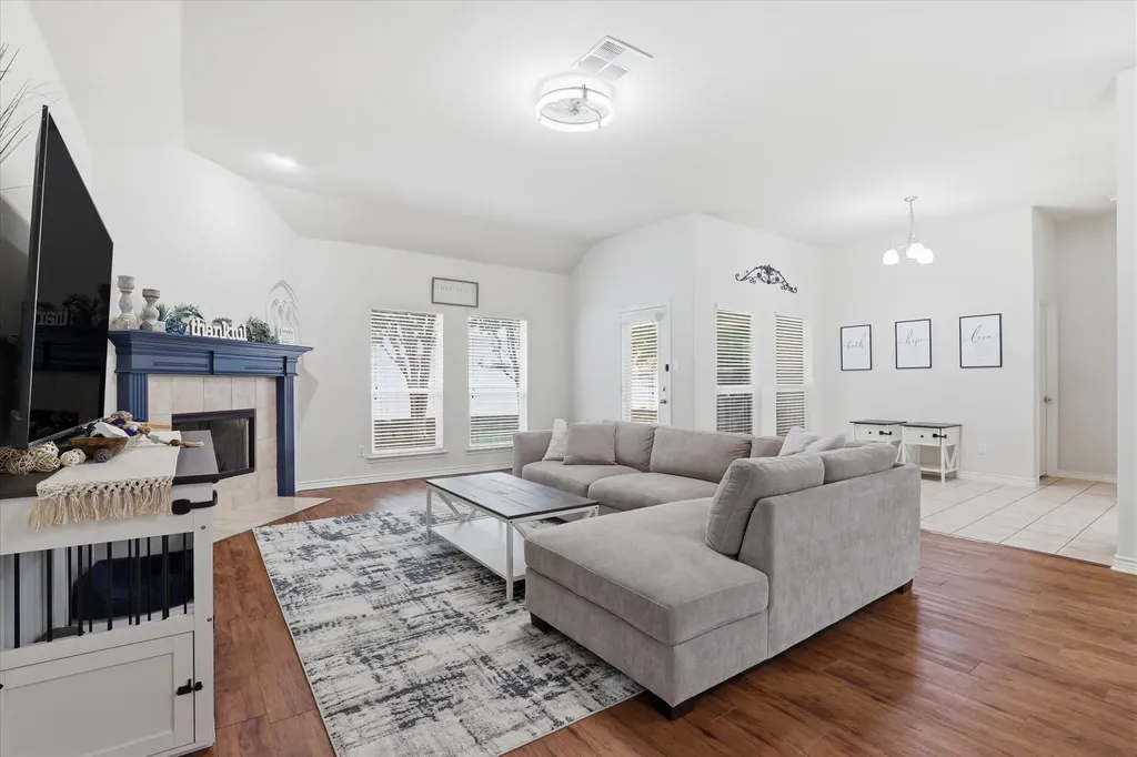 1408 Mountain Laurel Drive Savannah TX 76227