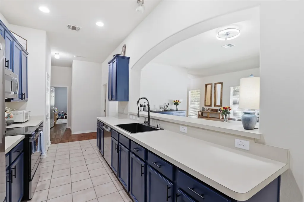 1408 Mountain Laurel Drive Savannah TX 76227