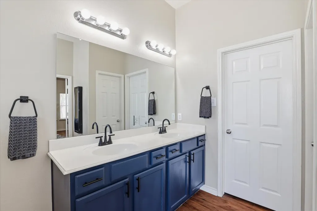 1408 Mountain Laurel Drive Savannah TX 76227
