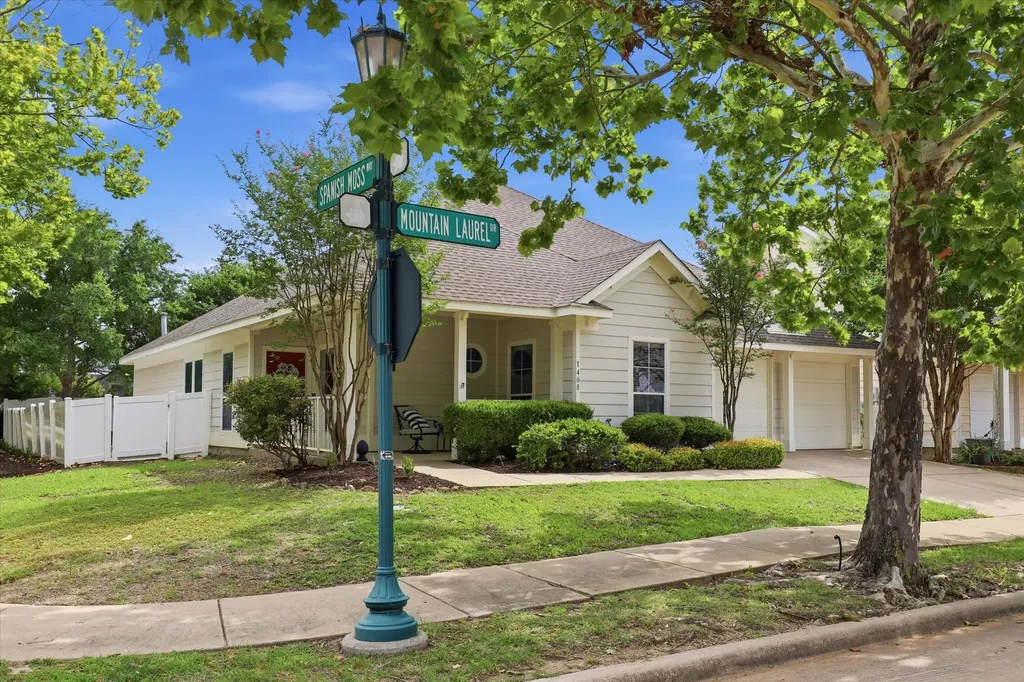 1408 Mountain Laurel Drive Savannah TX 76227