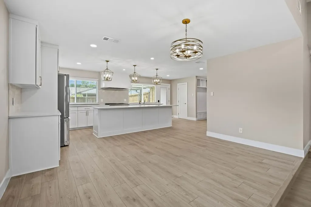 1912 Primrose Lane Carrollton TX 75007