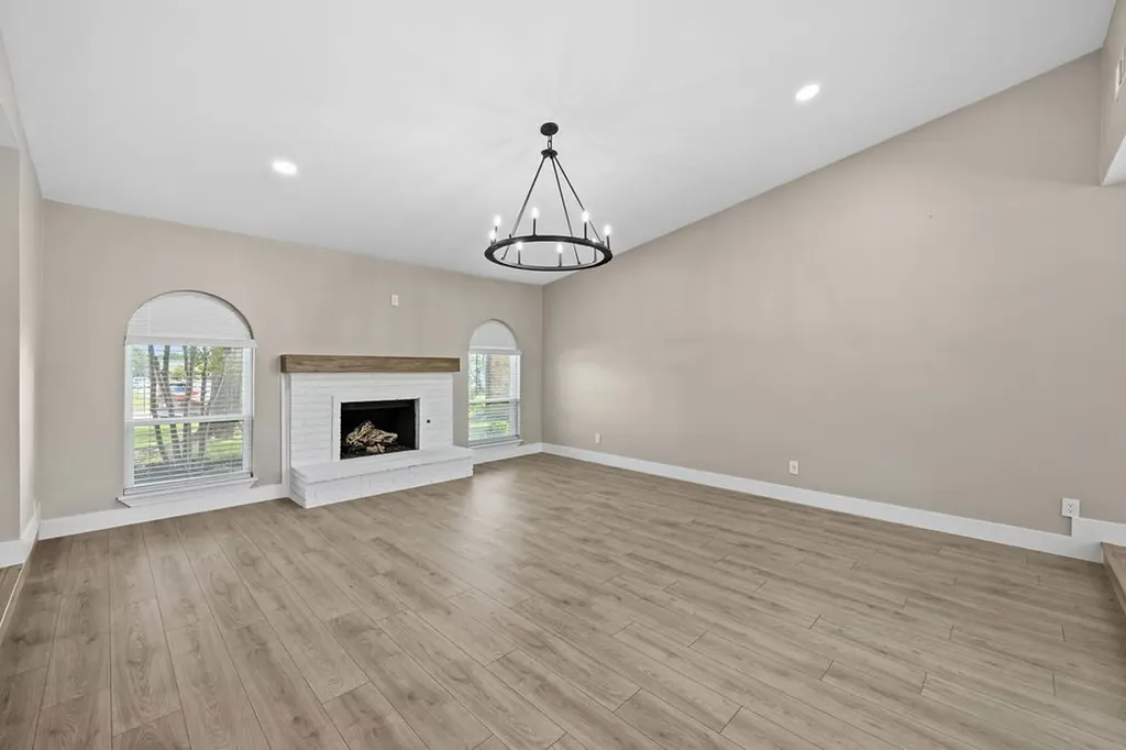 1912 Primrose Lane Carrollton TX 75007