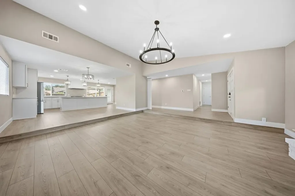 1912 Primrose Lane Carrollton TX 75007