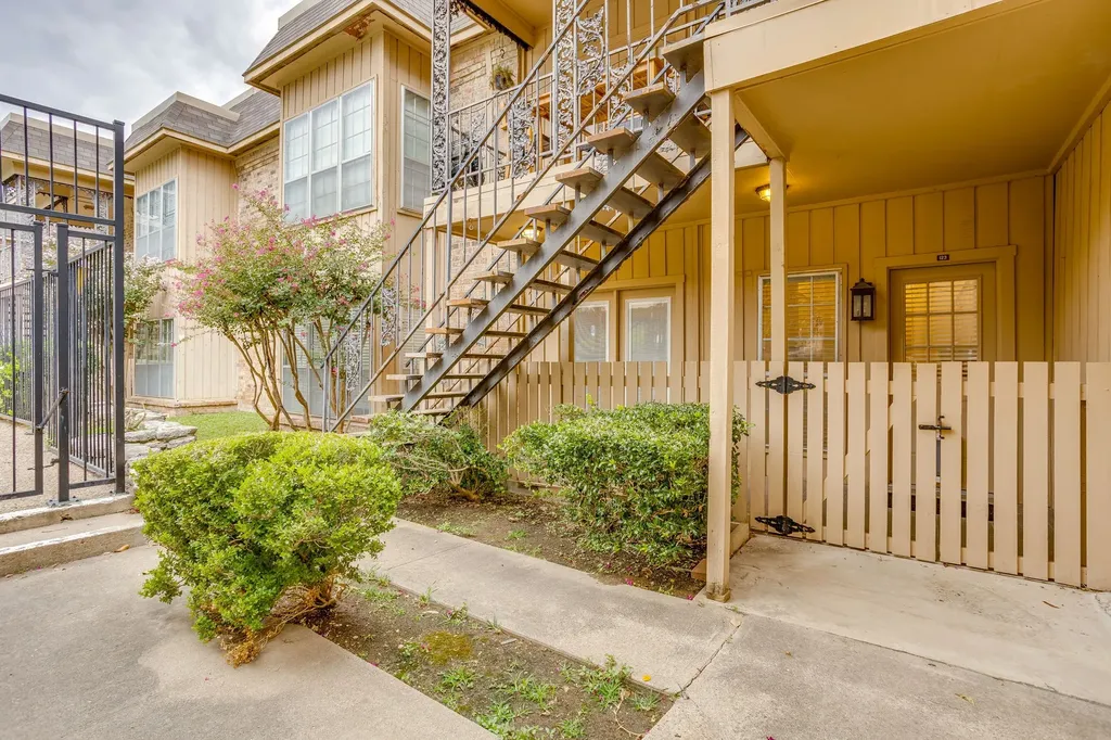 4403 S Bellaire Drive Fort Worth TX 76109
