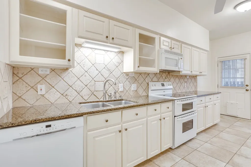 4403 S Bellaire Drive Fort Worth TX 76109